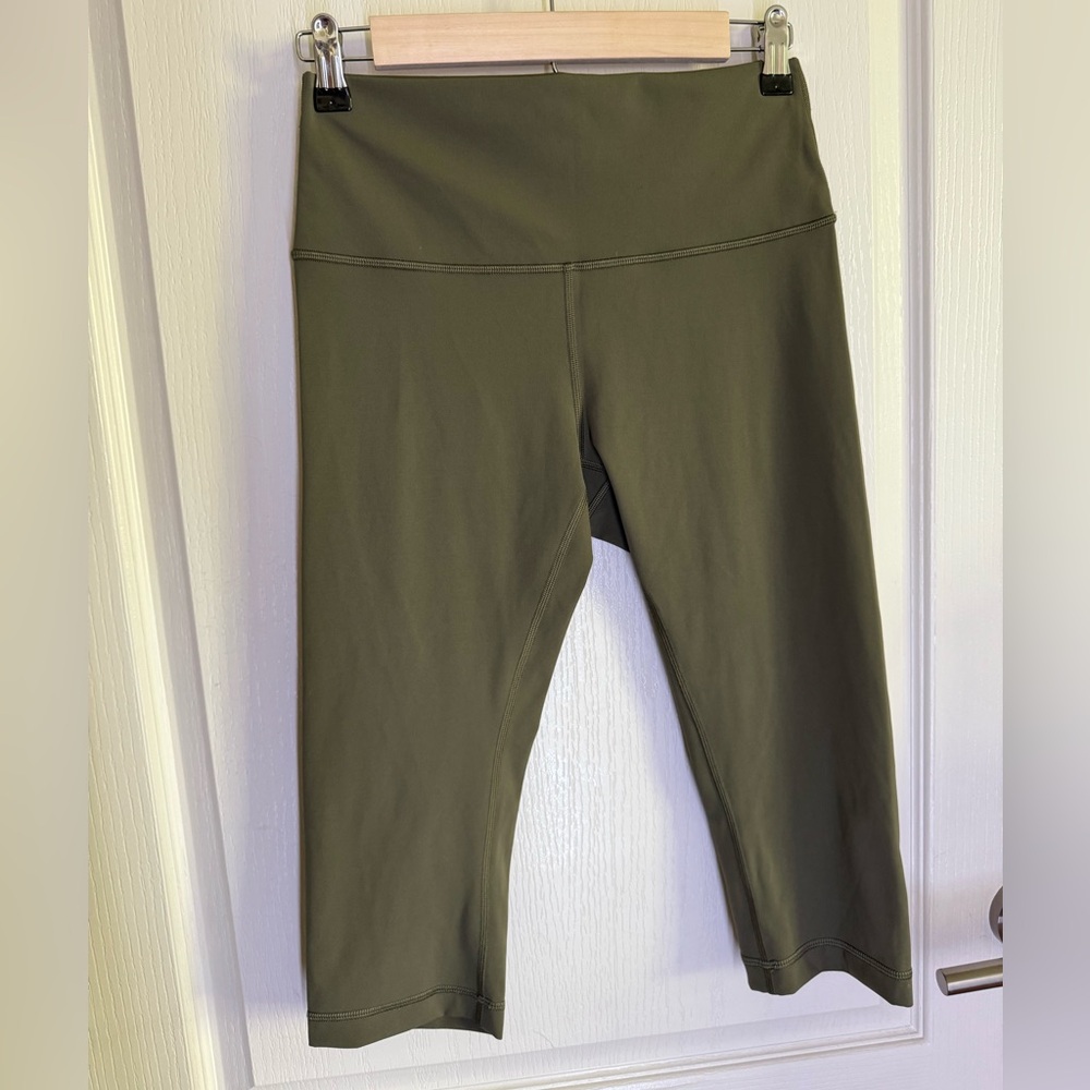 Lululemon Athletica Olive Green High-Waisted Cropped Leggings